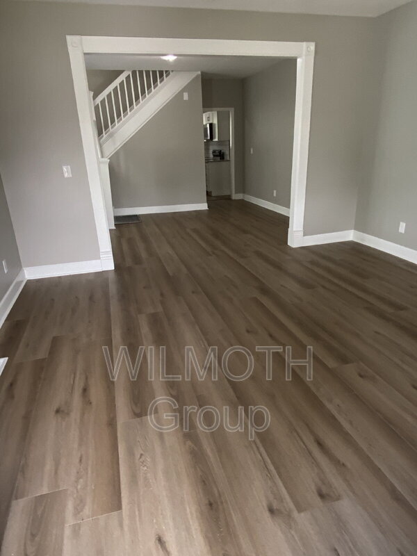 Foto del edificio - 1027 Blaine Ave