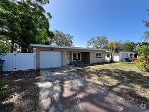 Building Photo - 422 Crosswinds Dr