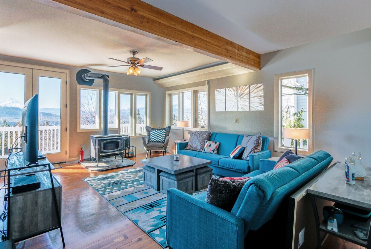 Foto principal - 645 NE Grandview Blvd