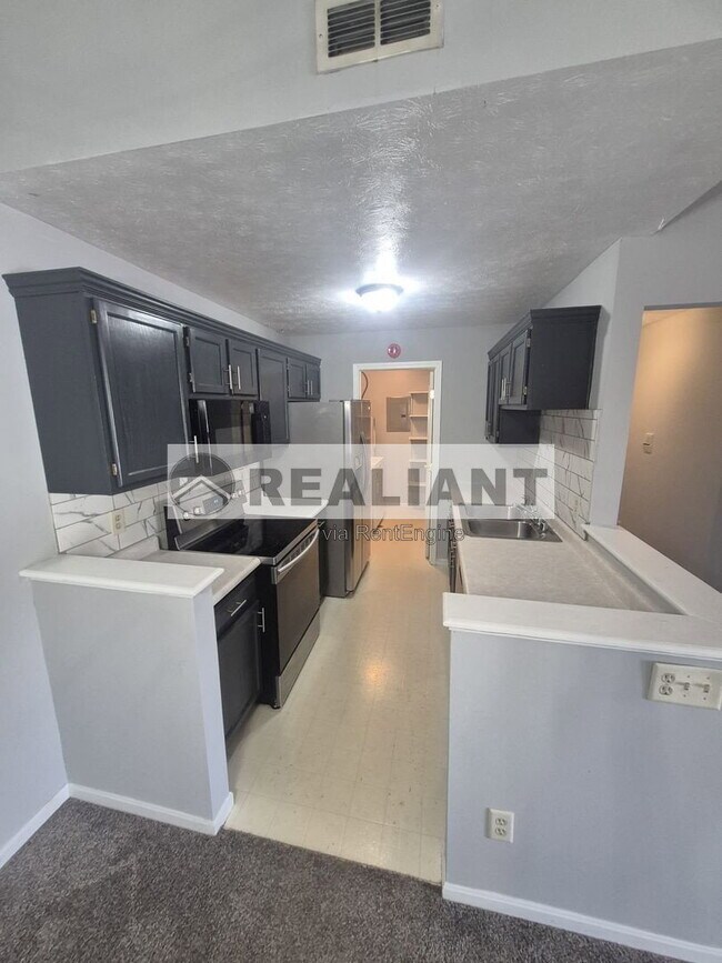 Foto del edificio - 10136 Carnation Ct