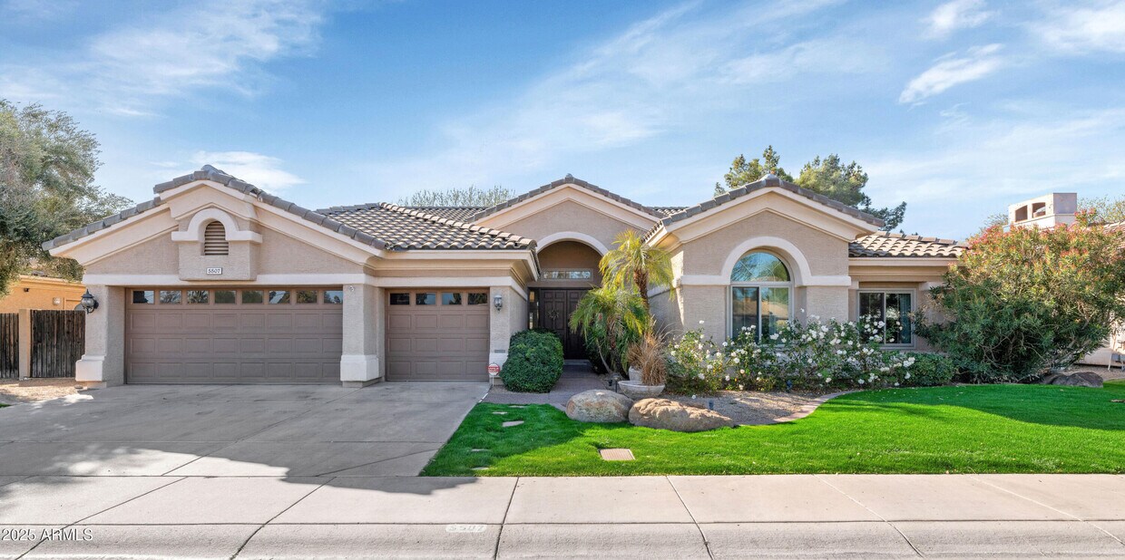 Foto principal - 5507 E Shea Blvd