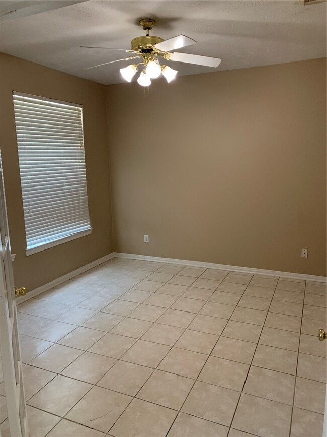 Foto del edificio - 14839 Cumberland Bridge Ln