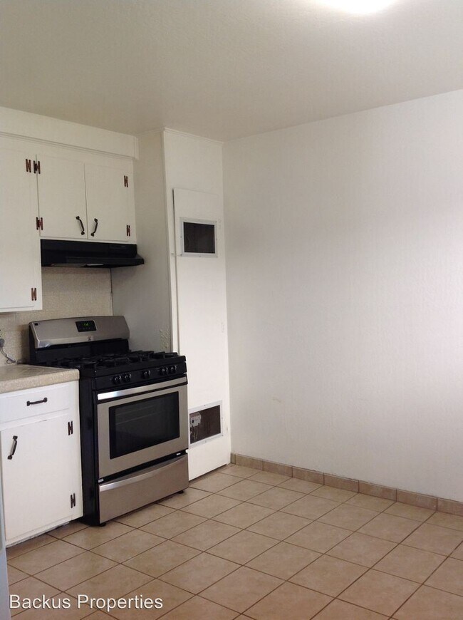 Foto del edificio - 766 Central Ave