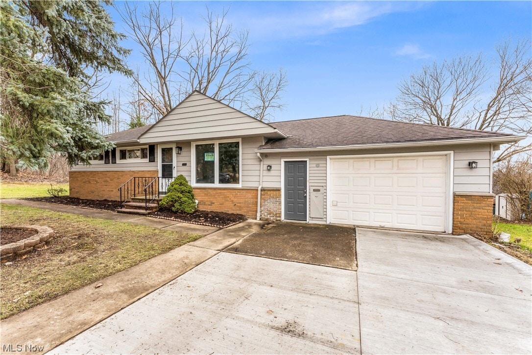 5124 Donovan Dr, Garfield Heights, OH 44125 House Rental in Garfield Heights, OH