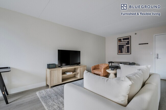 Foto del edificio - 812 Memorial Dr