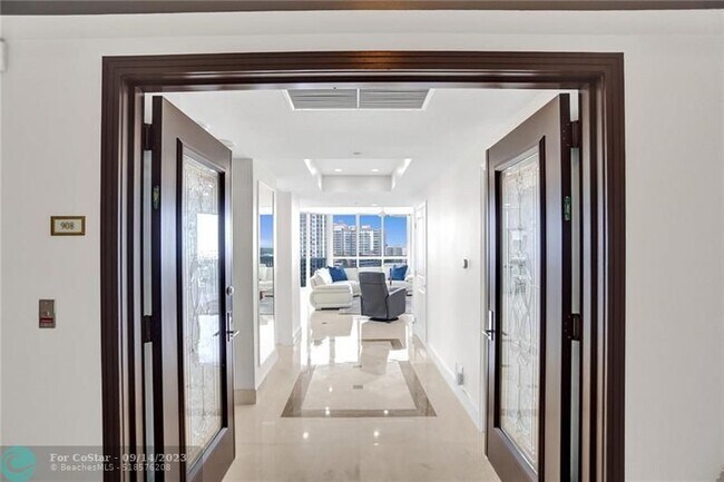 Building Photo - 3100 N Ocean Blvd