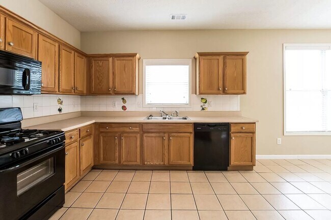 Building Photo - 1218 Everwood Dr SW