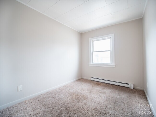 Building Photo - 3413 W Elm St