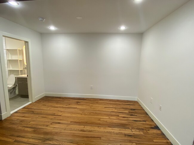 Building Photo - 1936 S. Chadwick