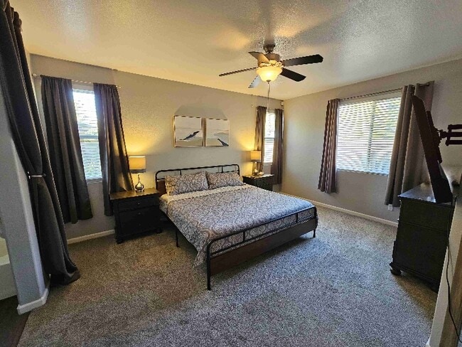 Foto del edificio - 2842 Flora Springs Way