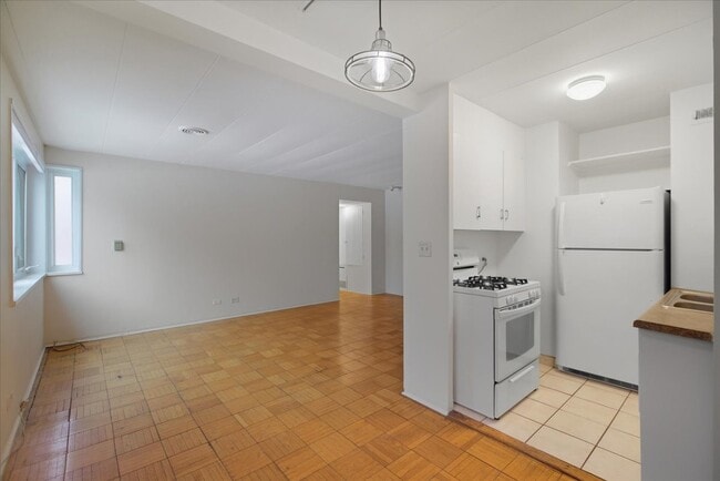 Building Photo - 7206 Oak Ave