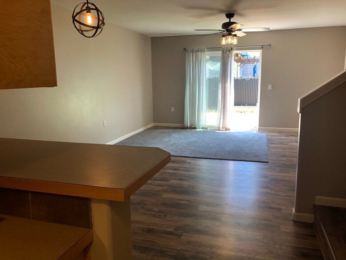Dining Room/Living Room - 2670 Brooks Ave NE