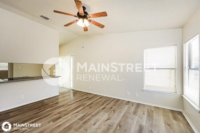 Foto del edificio - 10003 Birch Field Dr