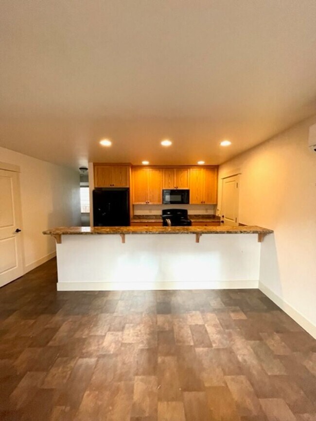 Foto del edificio - 2569 NE 8th St