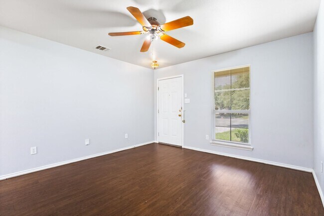 Foto del edificio - 10526 Marigold Bay