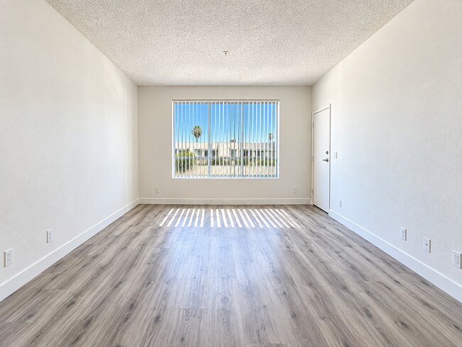 Foto del edificio - 11649 Oxnard St