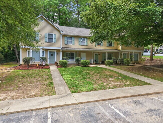 Foto del edificio - 839 Dalewood Dr