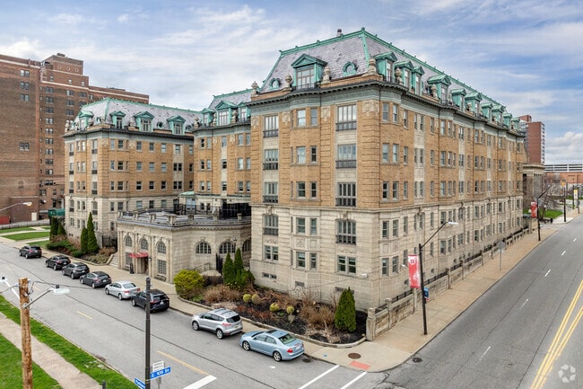 Primary - Park Lane Villa Apartments