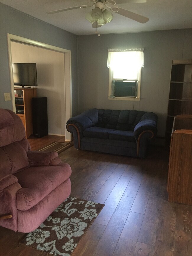 134 Second Amendment Dr, Moundsville, WV 26041 House Rental in