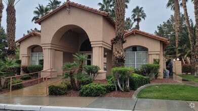 Building Photo - 2925 Wigwam Pkwy