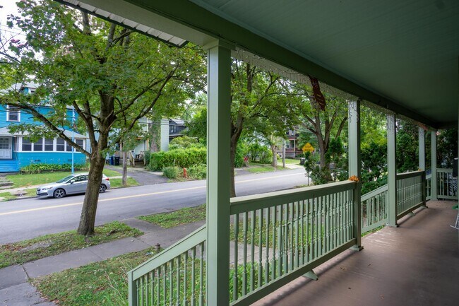 Foto del edificio - 430 Westcott St