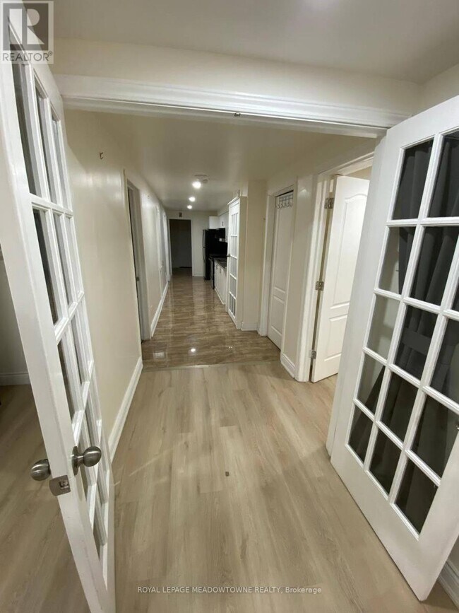 Photo du bâtiment - 82 Severin St