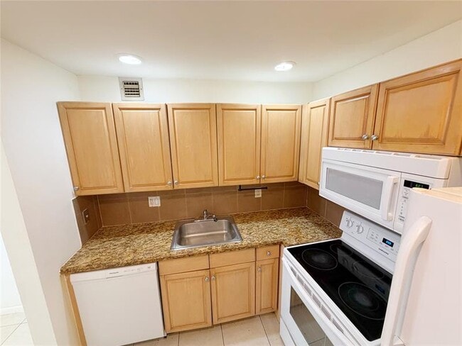 Foto del edificio - 640 NW 13th St