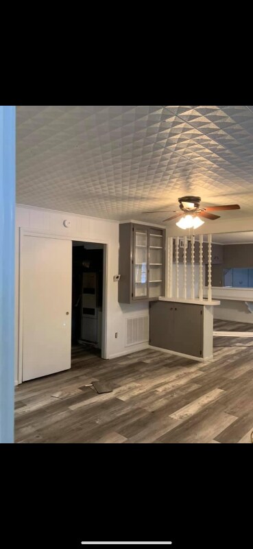 Foto del edificio - 308 Joseph St