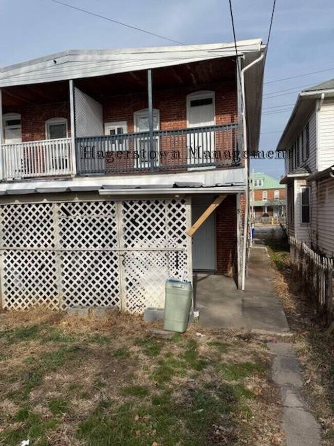 Building Photo - Duplex - South End