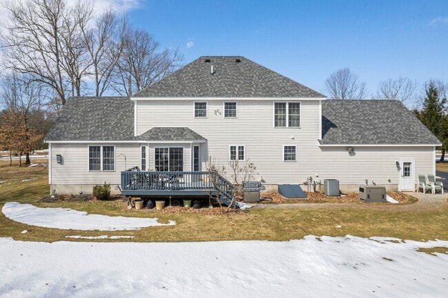 Building Photo - 20 Ordway Ln