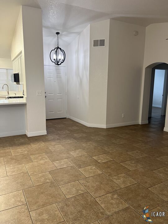 Foto del edificio - 968 Alameda St