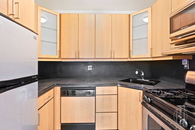 Foto del edificio - 300 E 95th St