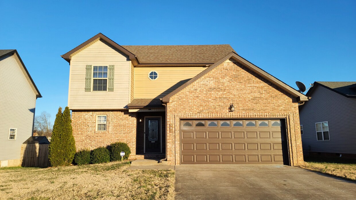 Foto principal - 982 Dwight Eisenhower Way