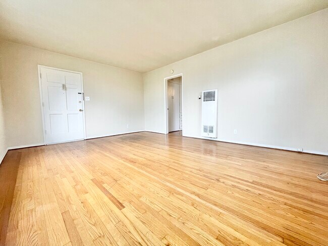 Building Photo - 8262 Blackburn Ave