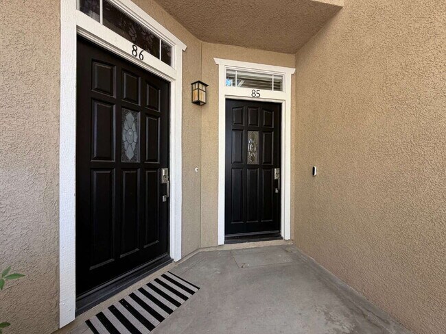 Building Photo - Beautifully Updated End-Unit Townhome in Valencia's Montana Community — No Rear Neighbors!