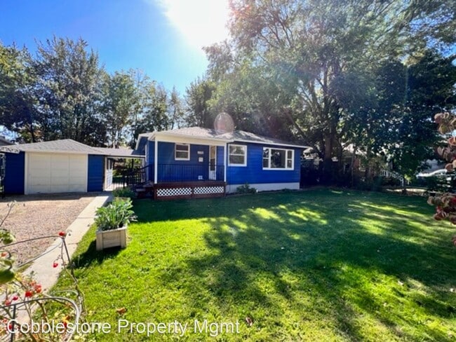 Building Photo - 3 br, 2 bath House - 2751 W Ona st