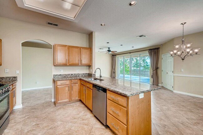 Building Photo - 3809 Glenford Dr