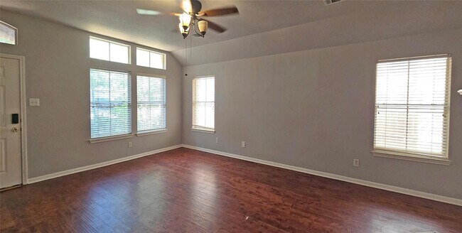 Foto del edificio - 3608 Bratton Heights Dr