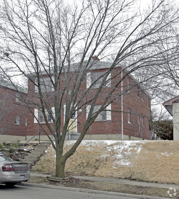 Foto del edificio - 417 Ryburn Ave