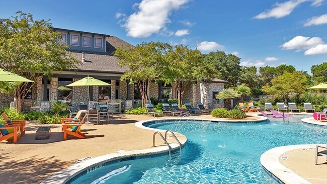 Foto del edificio - 8515 S IH 35 Frontage Rd