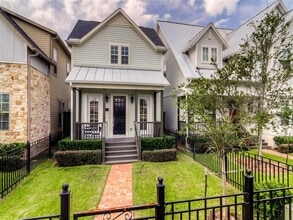 Building Photo - 8740 Kempwood Dr