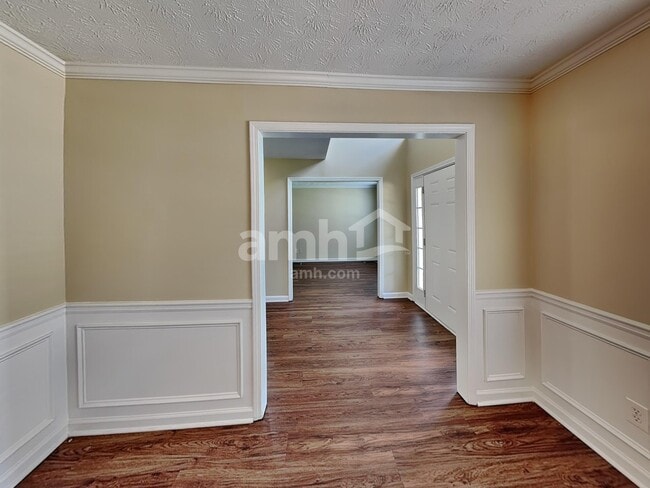 Building Photo - 1877 Alcovy Trace Way
