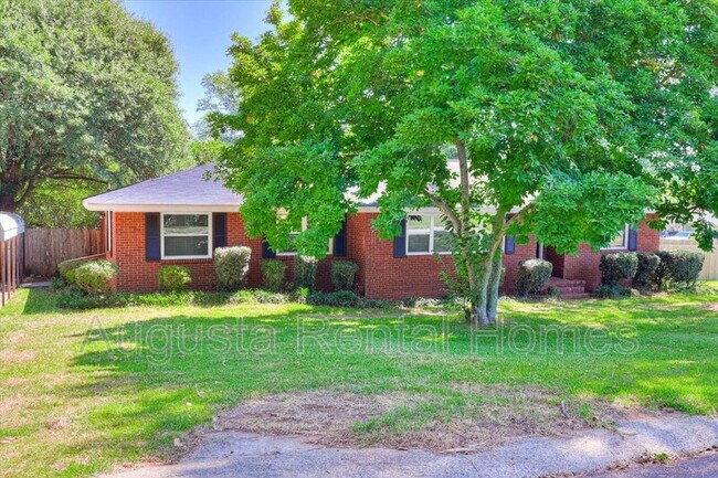 Building Photo - 2407 Brentwood Place