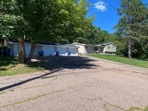 Building Photo - 2806 Madonna Dr