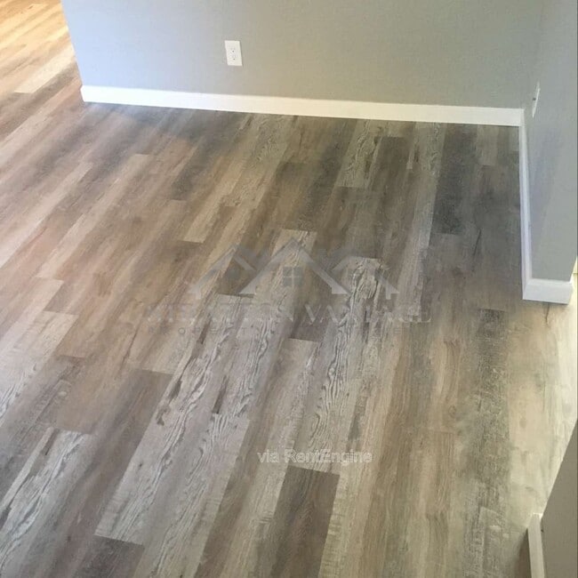 Photo - 852 N Stapley Dr Apartment