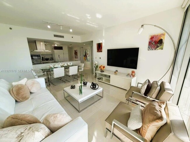 Foto del edificio - 495 Brickell Ave