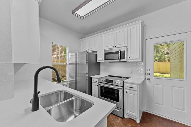 Foto del edificio - 2809 Wayside Ave