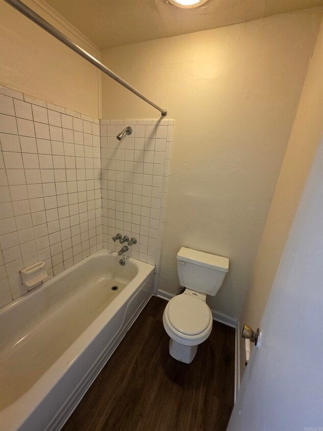 Foto del edificio - 123 N Polk St