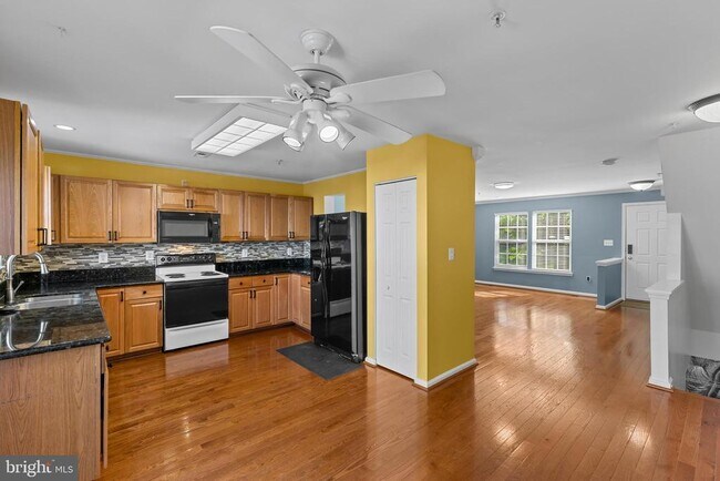 Building Photo - 6607 Rumfire Ct