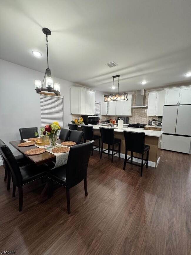 Foto del edificio - 528 Jefferson Ave